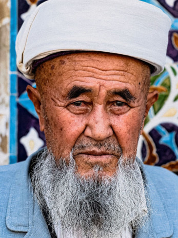 ouzb01